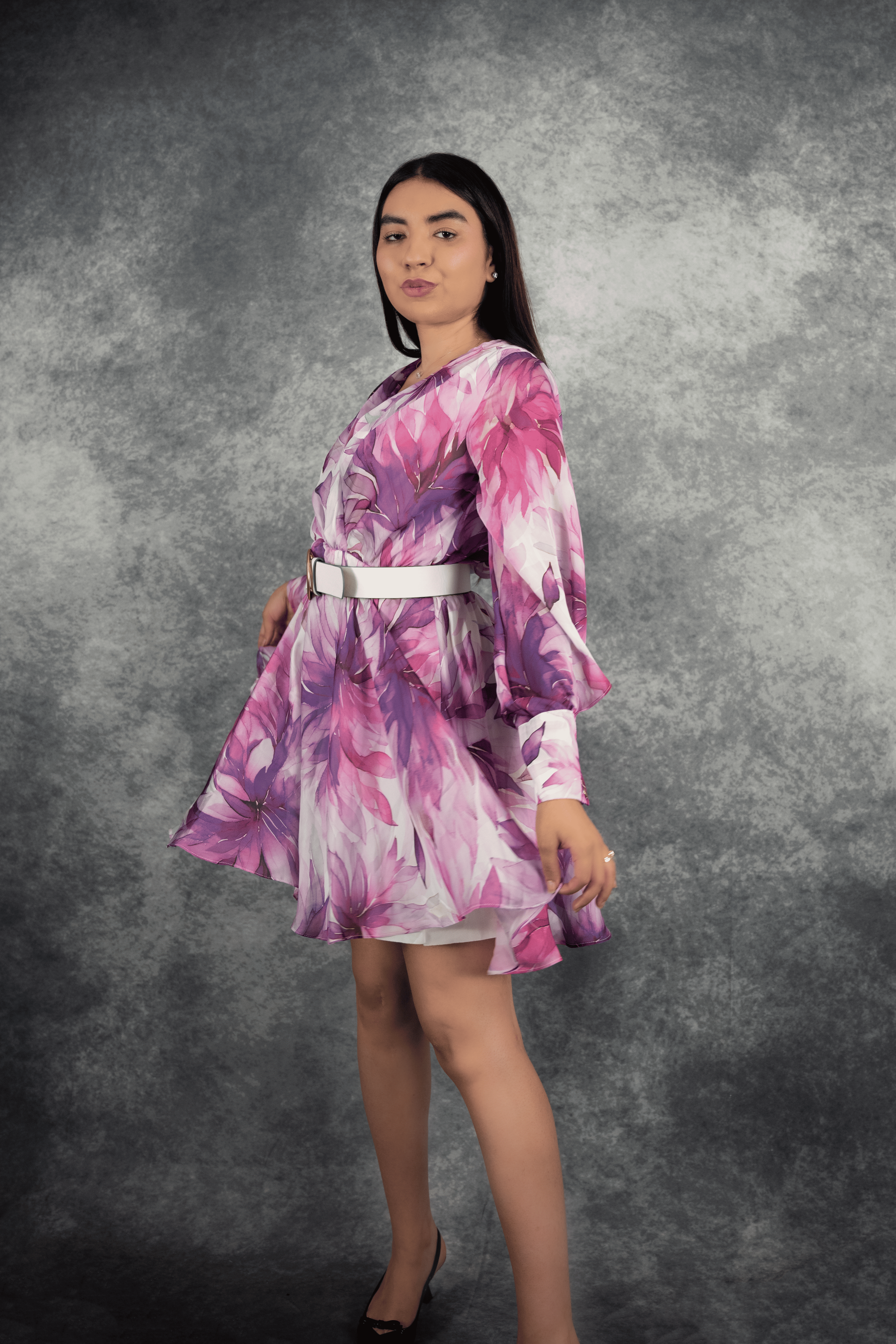 Robe fleurie évasée manches longues, robe avec ceinture, robe femme